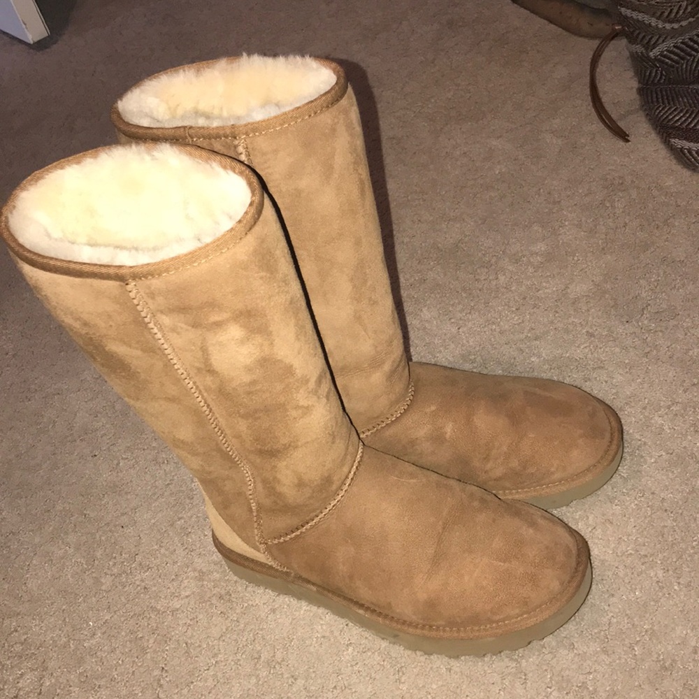 Tall chestnut Ugg boots